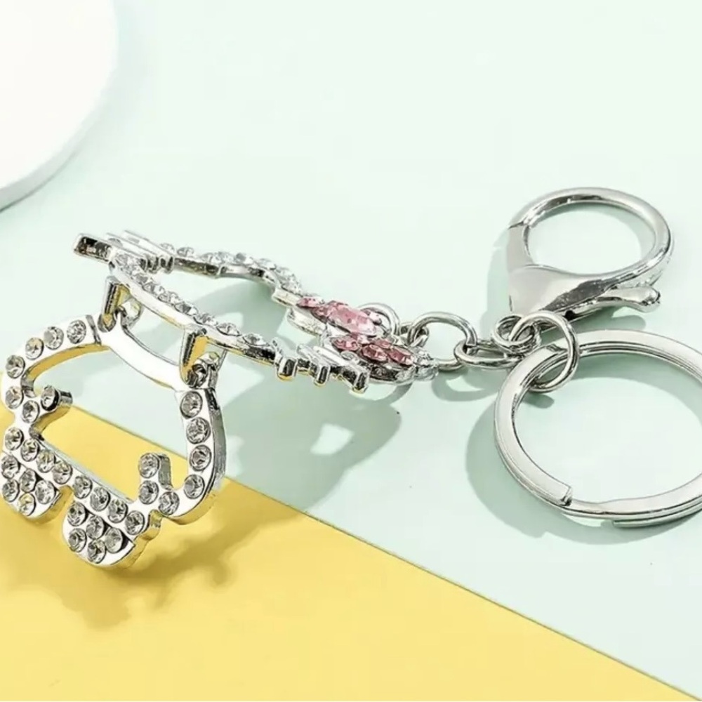 Hello Kitty Rhinestone Keychain - Picture 4 of 4